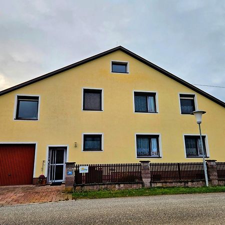 Apartment Moni In Lutzmannsburg, 1 Km Von Der Sonnentherme Entfernt - Apartment Mit 3 Schlafzimmern Екстер'єр фото